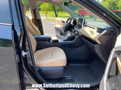 2025 Toyota RAV4 Hybrid LE