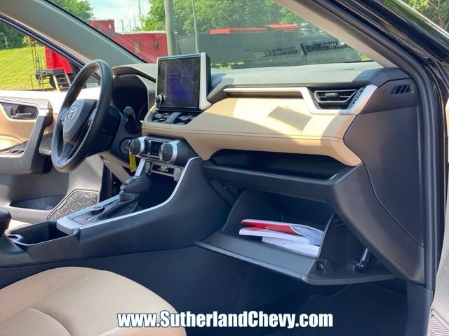 2025 Toyota RAV4 Hybrid LE