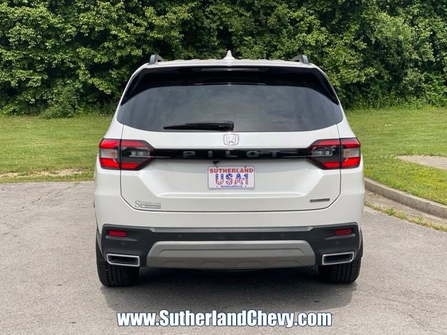 2025 Honda Pilot Touring