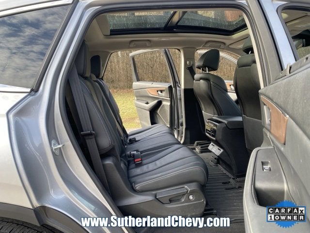 2022 Acura MDX w/Technology Package