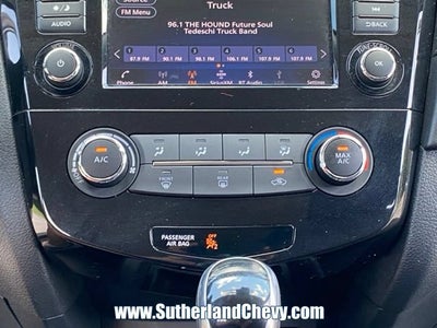 2019 Nissan Rogue S