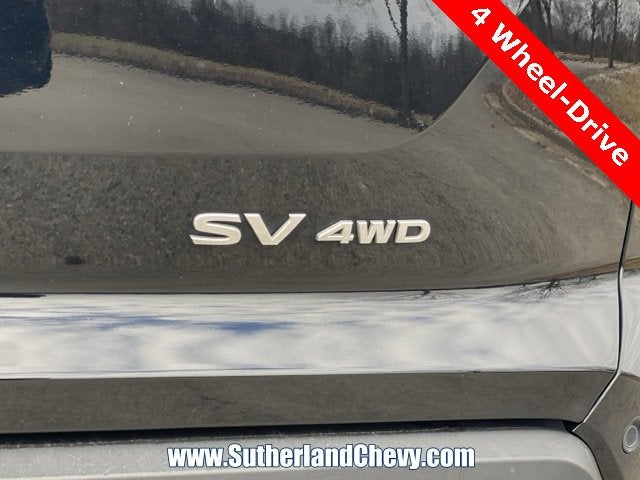 2024 Nissan Pathfinder SV