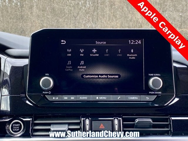 2024 Nissan Pathfinder SV