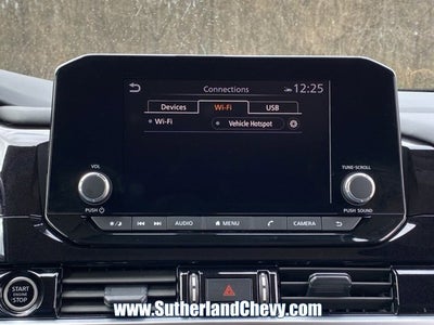 2024 Nissan Pathfinder SV