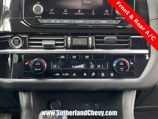 2024 Nissan Pathfinder SV