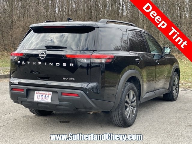 2024 Nissan Pathfinder SV