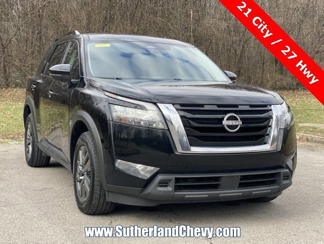 2024 Nissan Pathfinder SV