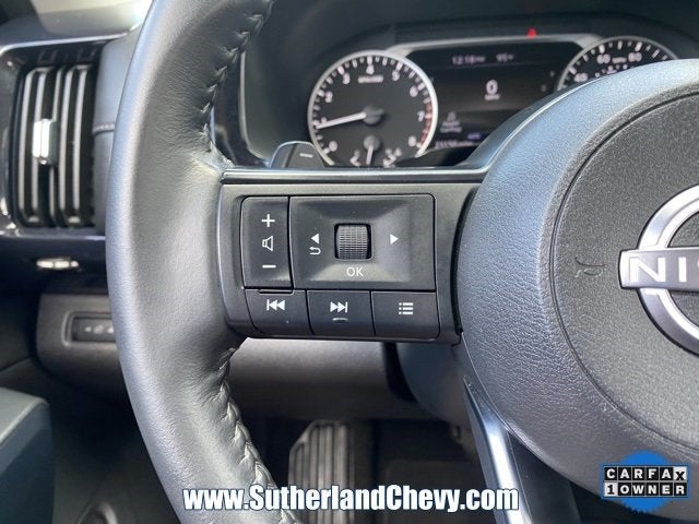 2024 Nissan Pathfinder SV