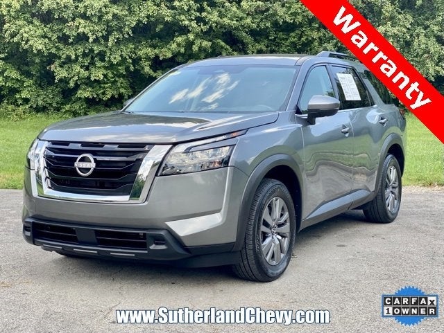 2024 Nissan Pathfinder SV