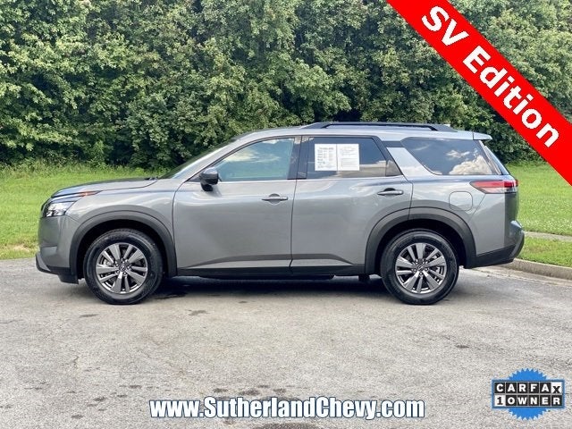 2024 Nissan Pathfinder SV