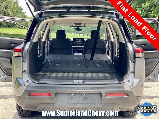 2024 Nissan Pathfinder SV