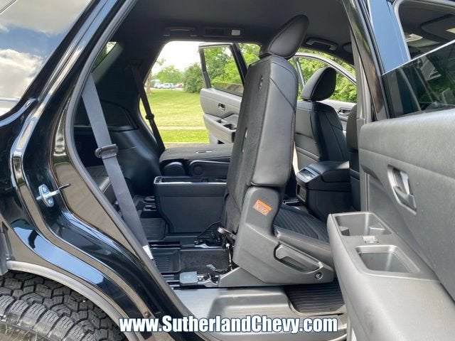 2025 Nissan Pathfinder Rock Creek