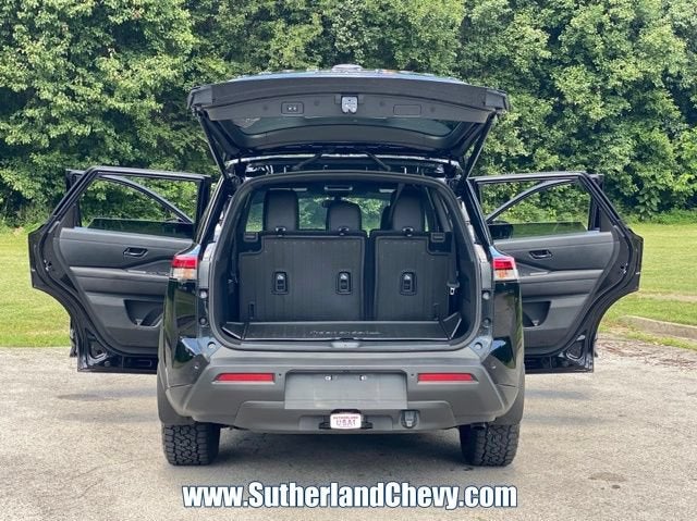 2025 Nissan Pathfinder Rock Creek