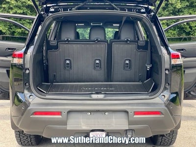 2025 Nissan Pathfinder Rock Creek