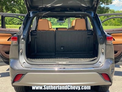 2021 Toyota Highlander Platinum