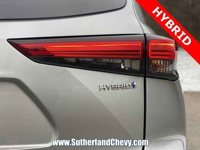 2022 Toyota Highlander Hybrid XLE