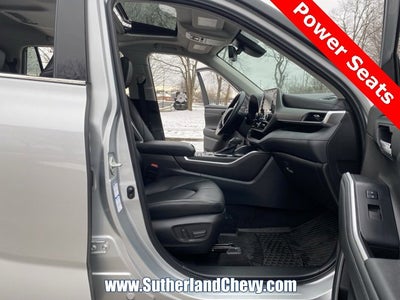 2022 Toyota Highlander Hybrid XLE