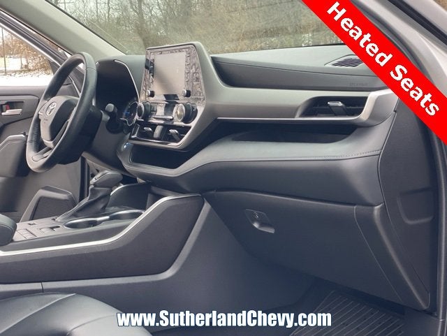 2022 Toyota Highlander Hybrid XLE