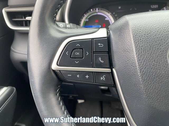 2022 Toyota Highlander Hybrid XLE