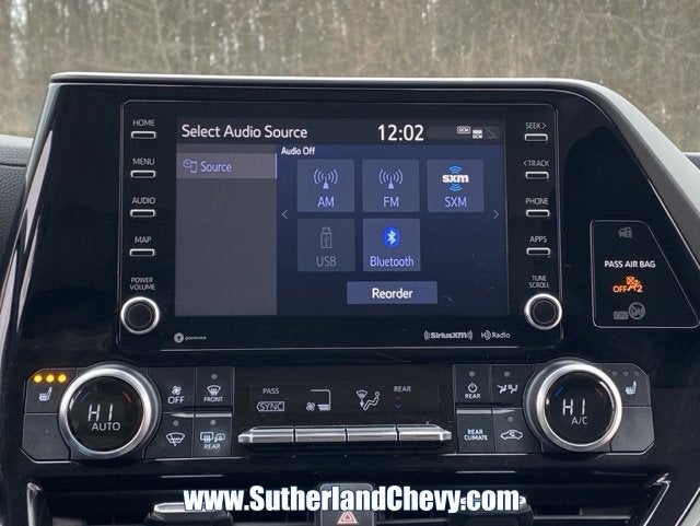 2022 Toyota Highlander Hybrid XLE