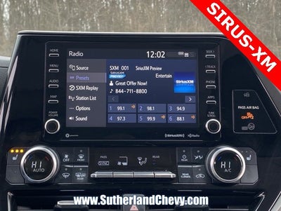 2022 Toyota Highlander Hybrid XLE