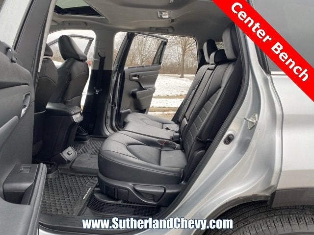 2022 Toyota Highlander Hybrid XLE