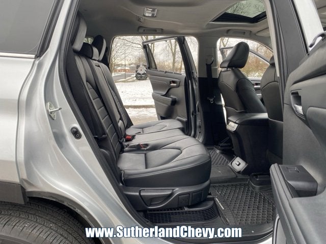 2022 Toyota Highlander Hybrid XLE