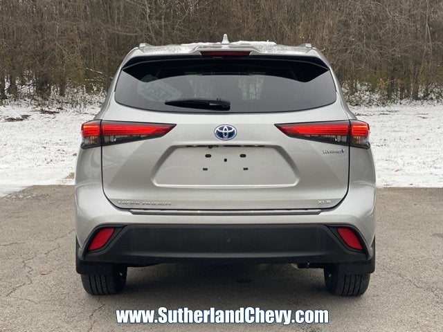 2022 Toyota Highlander Hybrid XLE