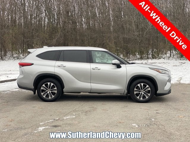 2022 Toyota Highlander Hybrid XLE