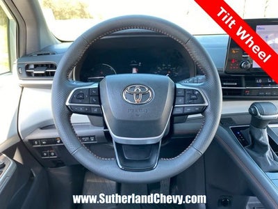 2024 Toyota Sienna LE