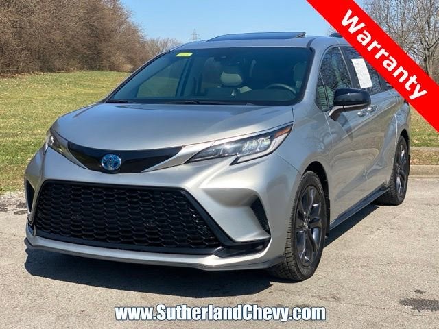 2024 Toyota Sienna LE