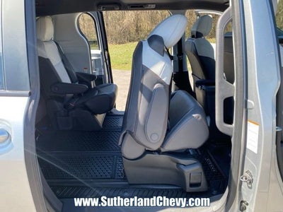 2024 Toyota Sienna LE