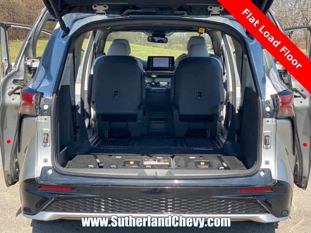 2024 Toyota Sienna LE