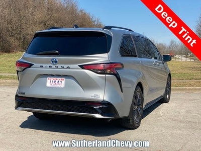 2024 Toyota Sienna LE