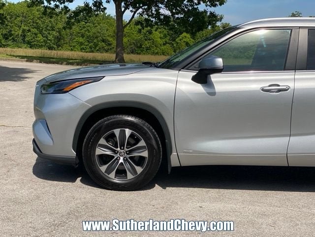 2024 Toyota Highlander Hybrid XLE