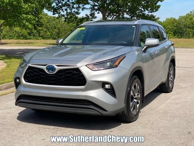 2024 Toyota Highlander Hybrid XLE