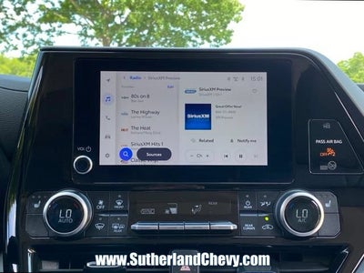 2024 Toyota Highlander Hybrid XLE