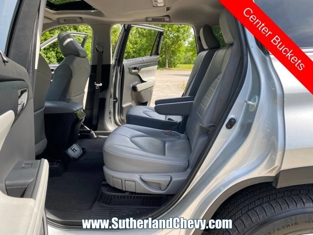 2024 Toyota Highlander Hybrid XLE