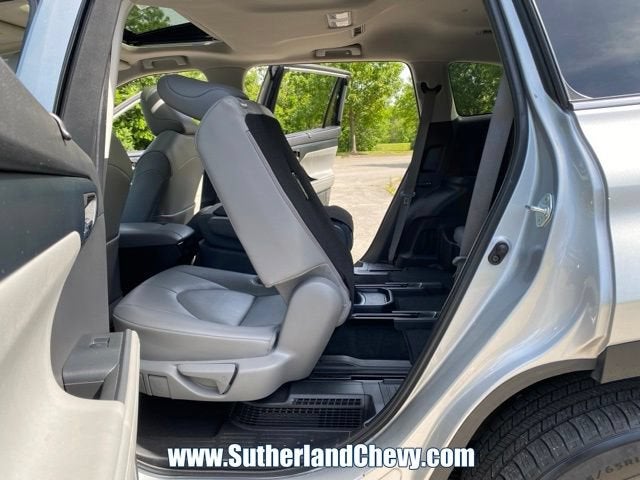 2024 Toyota Highlander Hybrid XLE
