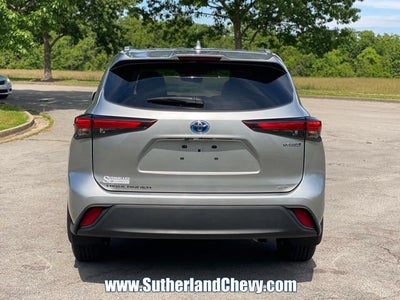 2024 Toyota Highlander Hybrid XLE