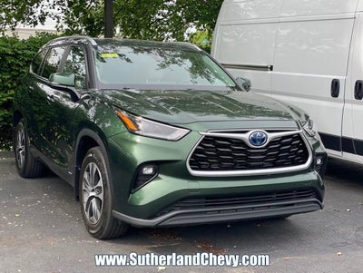 2023 Toyota Highlander Hybrid XLE