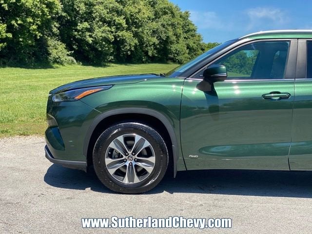 2023 Toyota Highlander Hybrid XLE