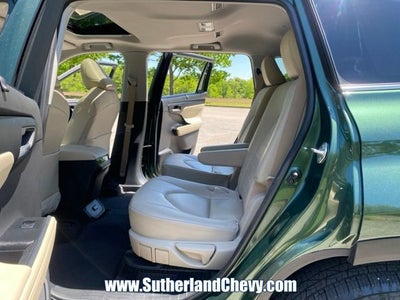 2023 Toyota Highlander Hybrid XLE
