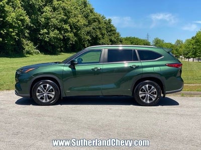 2023 Toyota Highlander Hybrid XLE