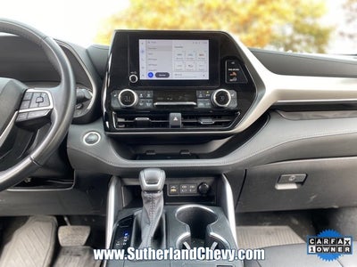 2024 Toyota Highlander LE