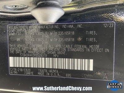 2024 Toyota Highlander LE