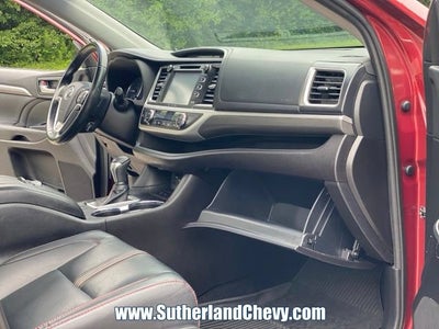 2019 Toyota Highlander SE