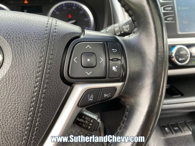 2019 Toyota Highlander SE