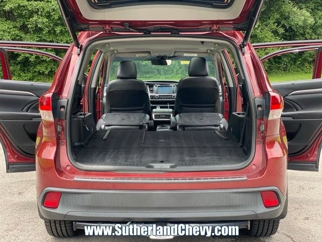 2019 Toyota Highlander SE