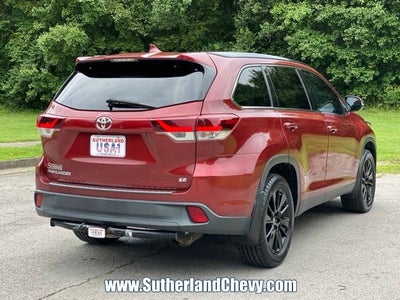 2019 Toyota Highlander SE